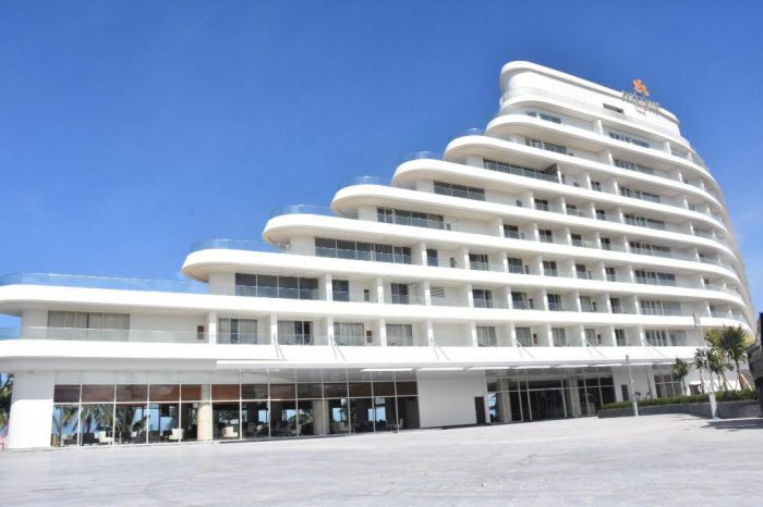 Seashells Phu Quoc Hotel & Spa nằm khá gần trung tâm