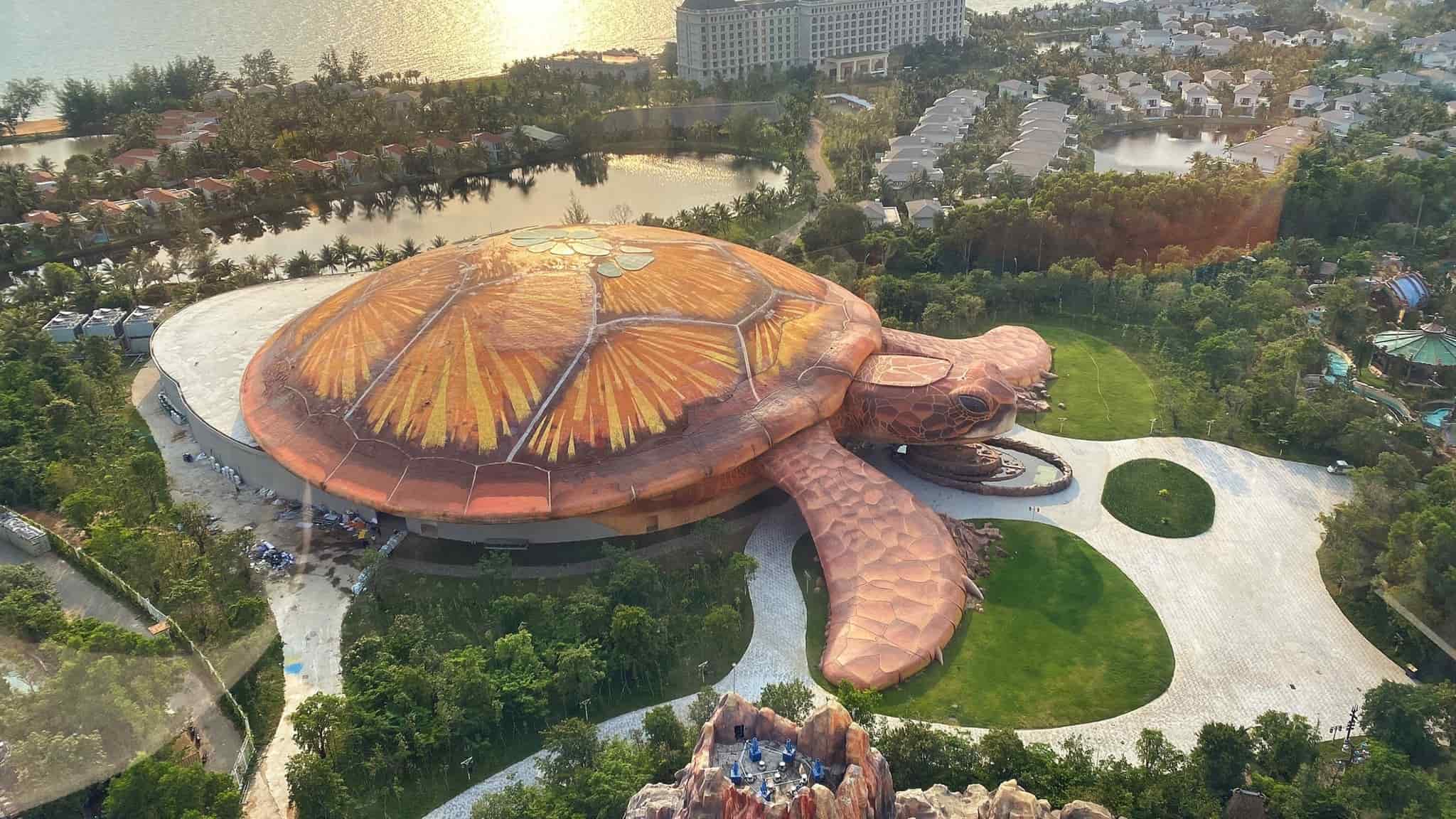 Cung Điện Hải Vương - Thủy cung mô hình rùa lớn nhất thế giới